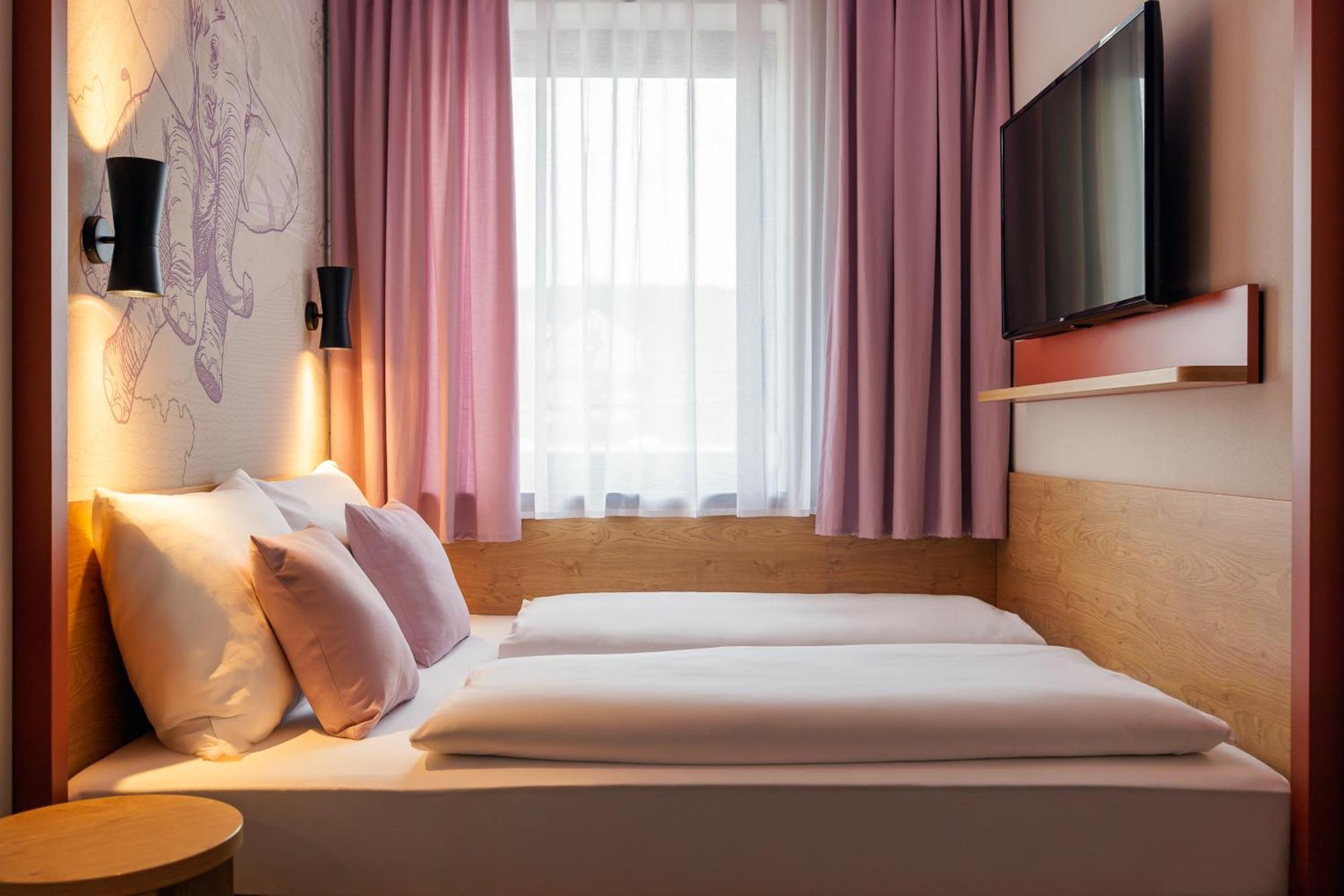 Mcdreams Hotel Wuppertal City Eksteriør billede