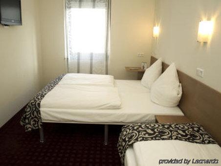 Mcdreams Hotel Wuppertal City Eksteriør billede